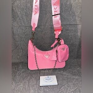 Prada re-edition 2005 re-nylon bag in pink